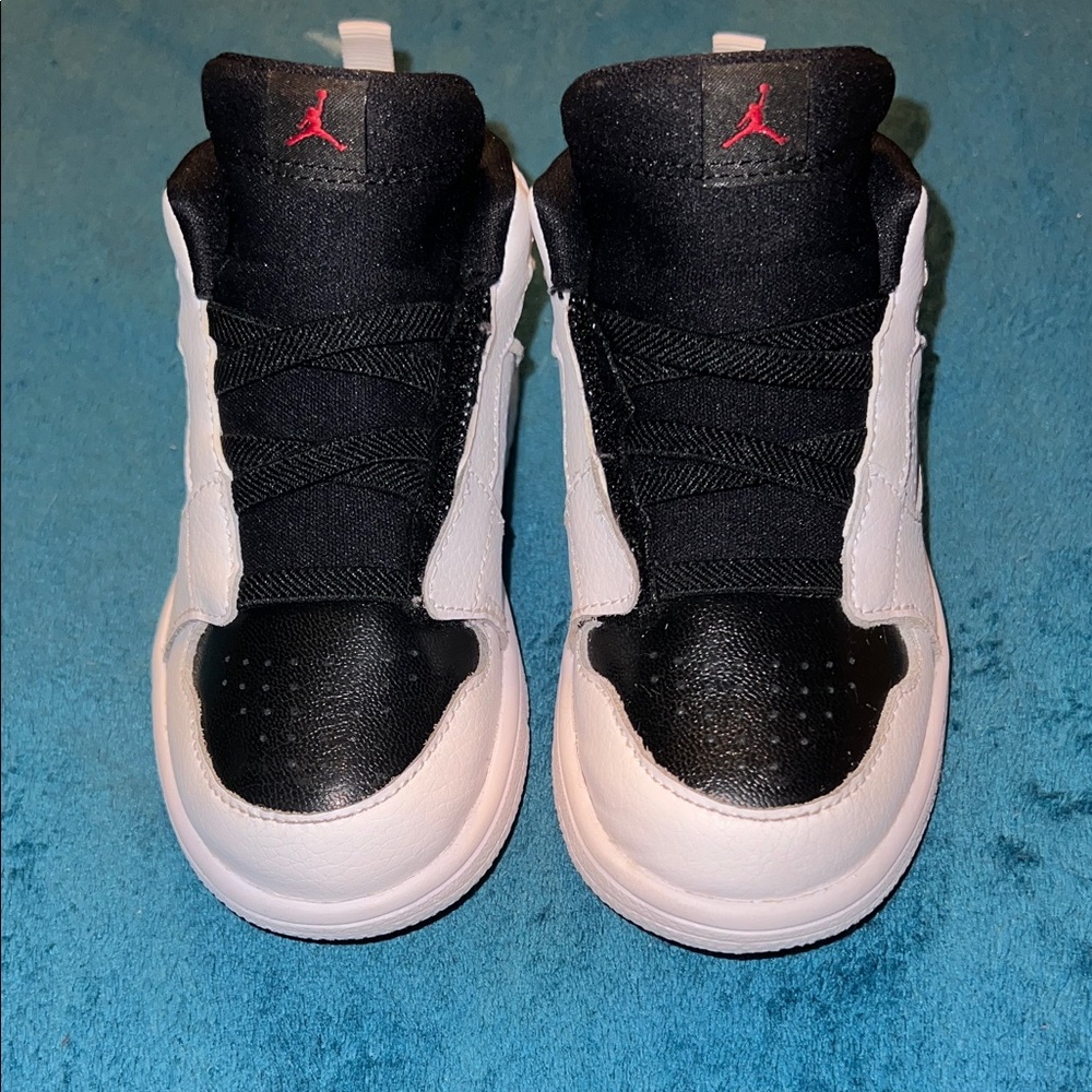 Jordan Kids Sneakers Black and White 9C like new. No box.